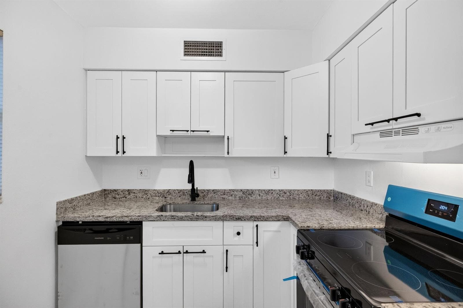 1821 MIDDLE RIVER Drive 7 photo 7