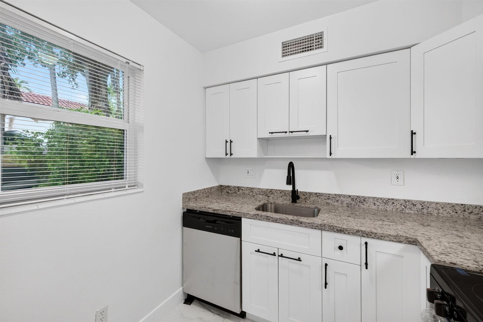 1821 MIDDLE RIVER Drive 7 photo 10