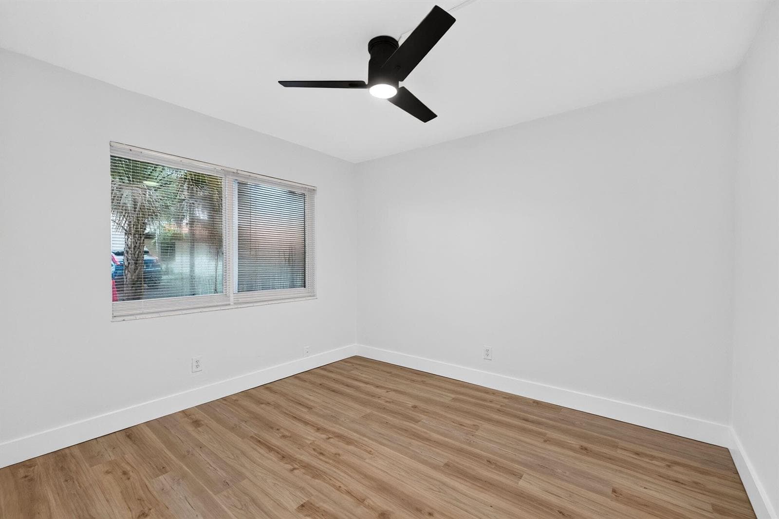 1821 MIDDLE RIVER Drive 7 photo 15