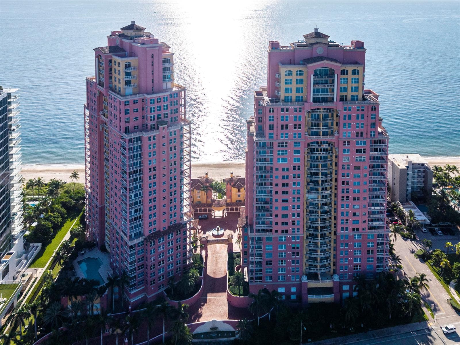 2110 N Ocean Boulevard 19A/D photo 2