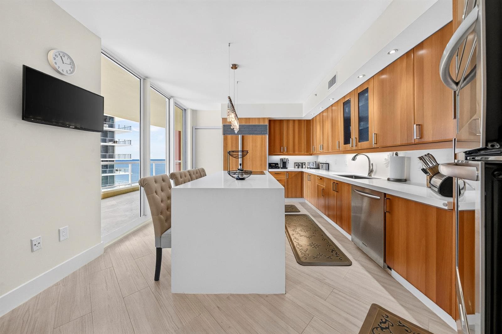 2110 N Ocean Boulevard 19A/D photo 15