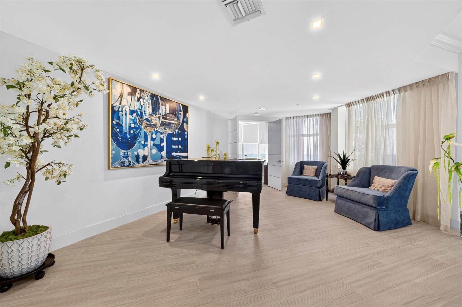 2110 N Ocean Boulevard 19A/D photo 8