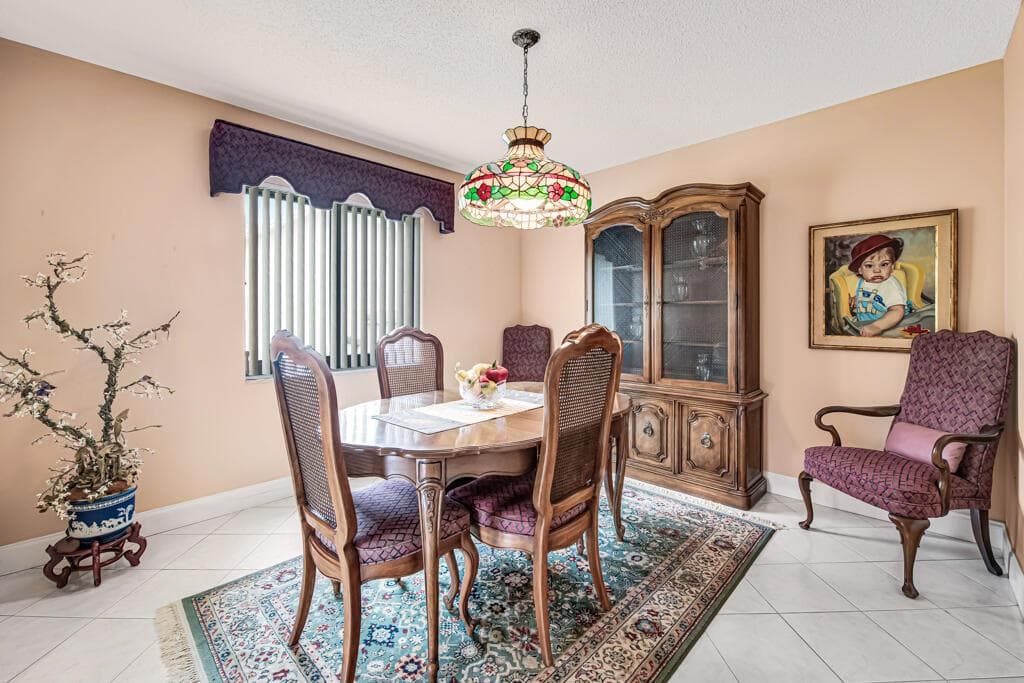 10301 GREENBRIAR Court photo 11