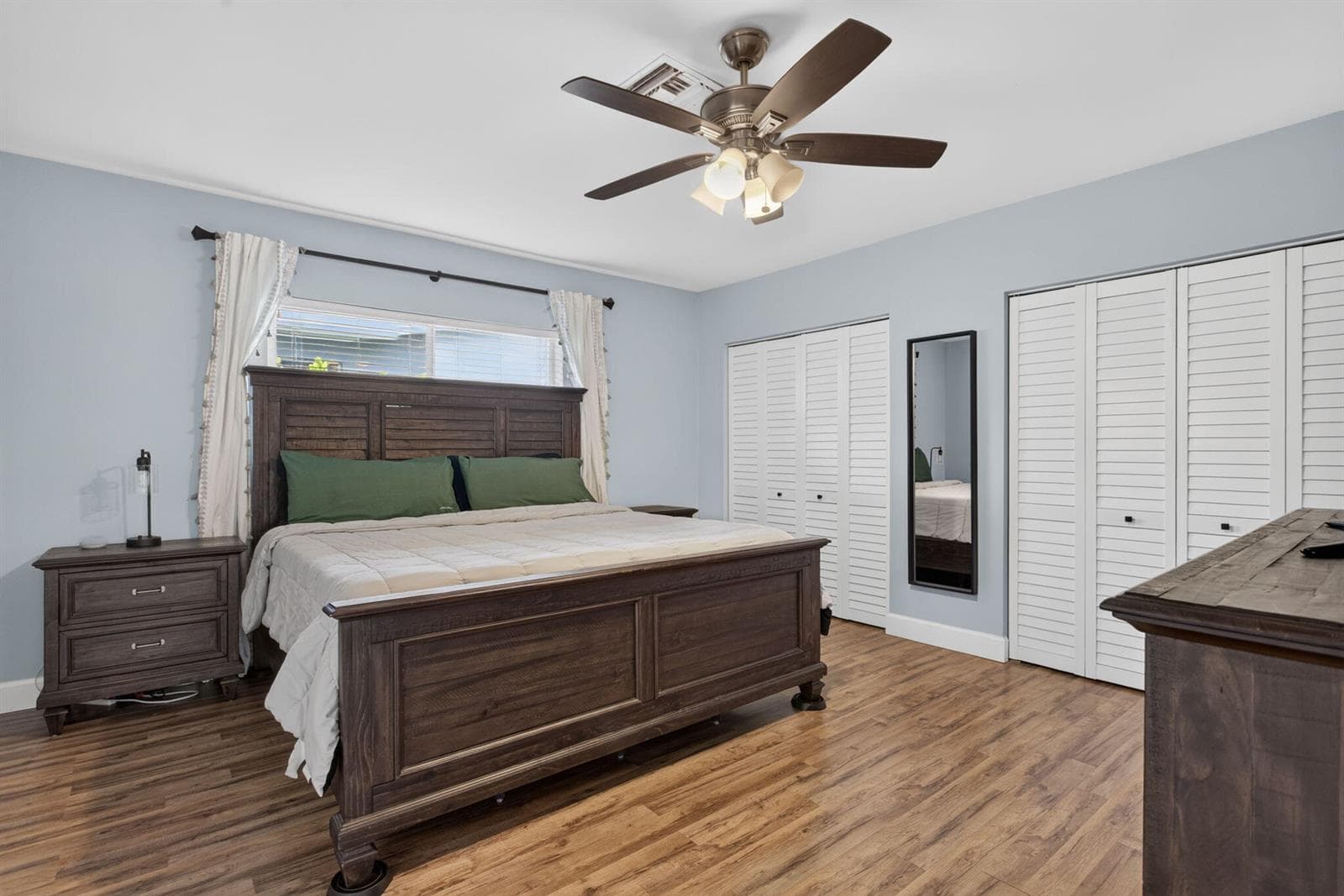 1717 NW 36TH Court photo 13