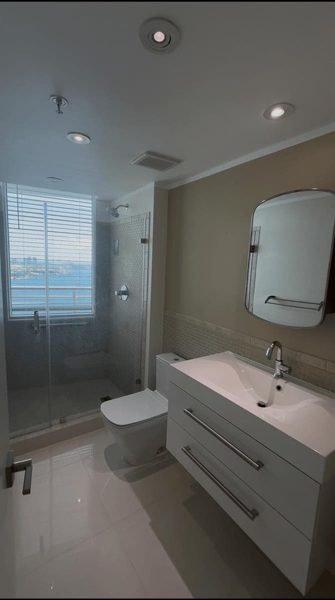 325 S BISCAYNE Boulevard 3926-A photo 5