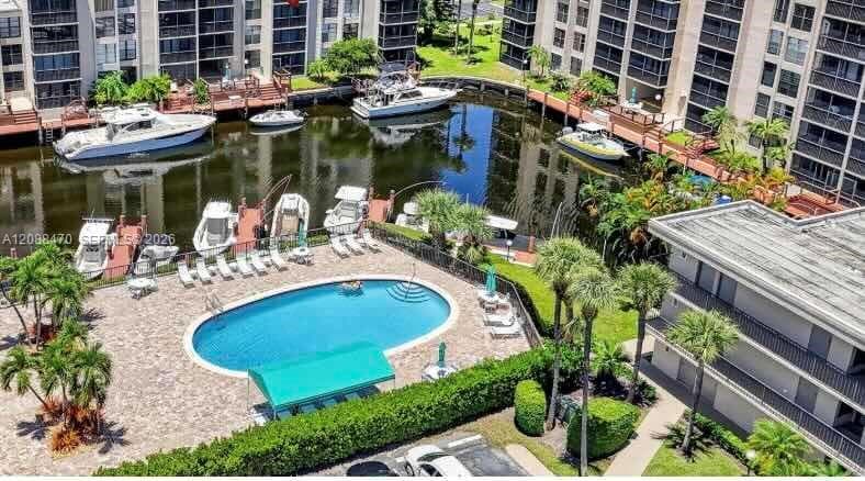 4 Royal Palm Way 3080 photo 16