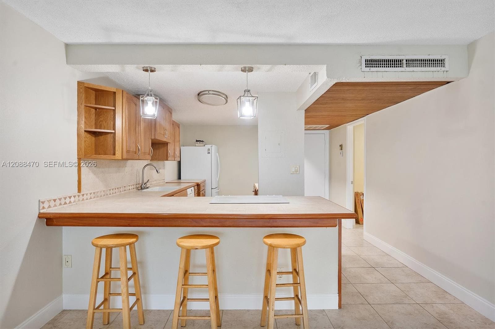 4 Royal Palm Way 3080 photo 4