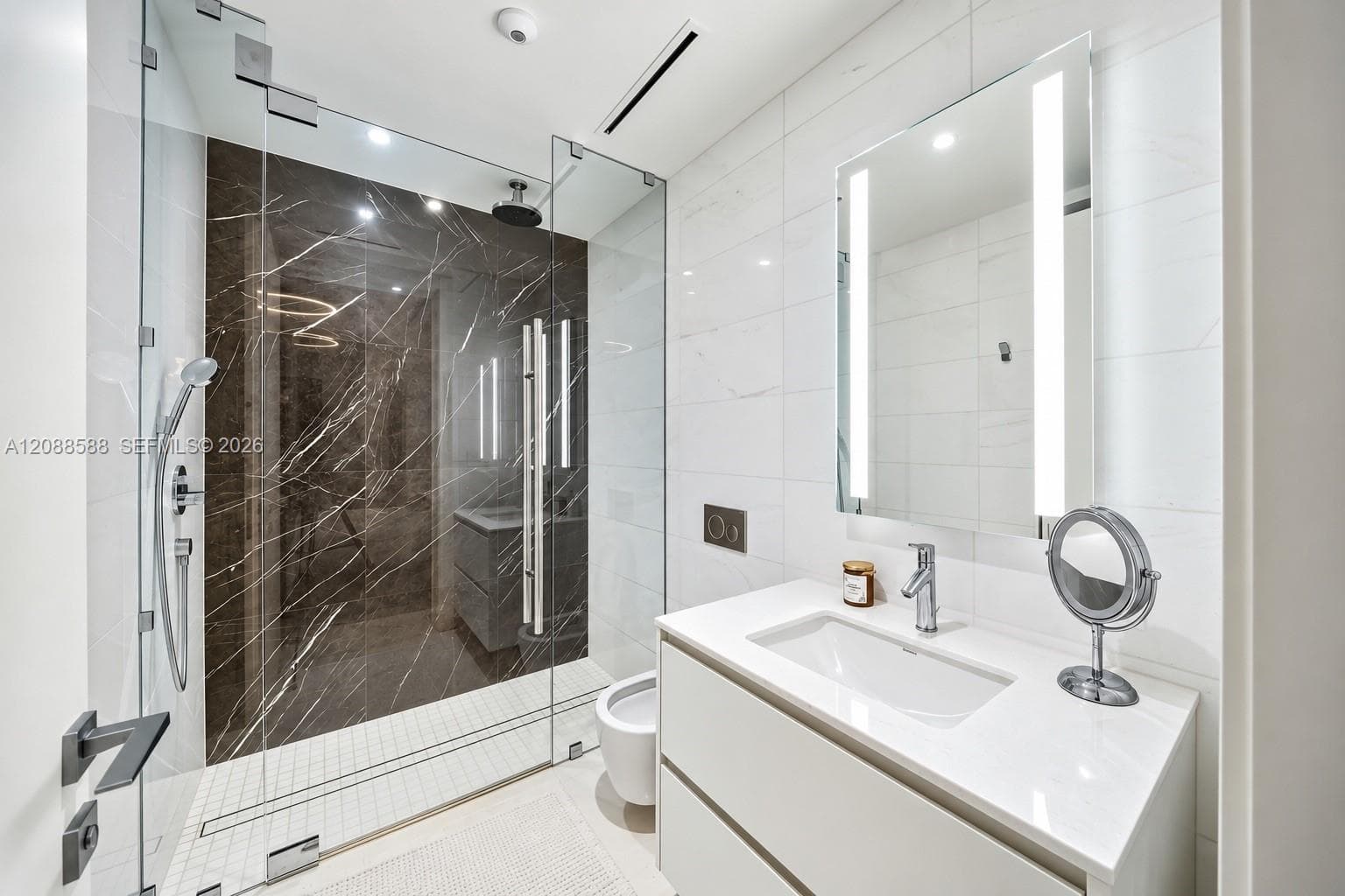 300 Biscayne Boulevard Way 1605W photo 18