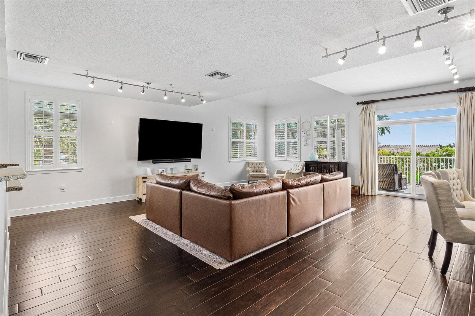305 E Ocean Avenue Th-7 photo 5