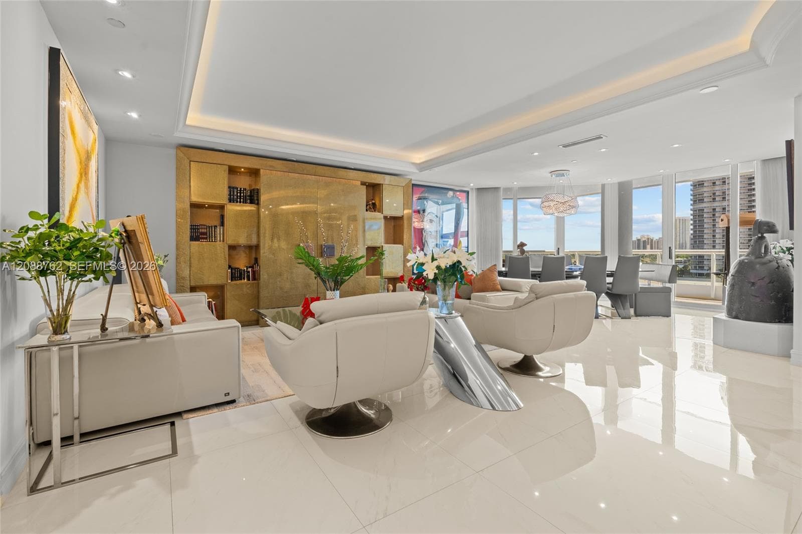 21050 Point Pl 802 photo 5