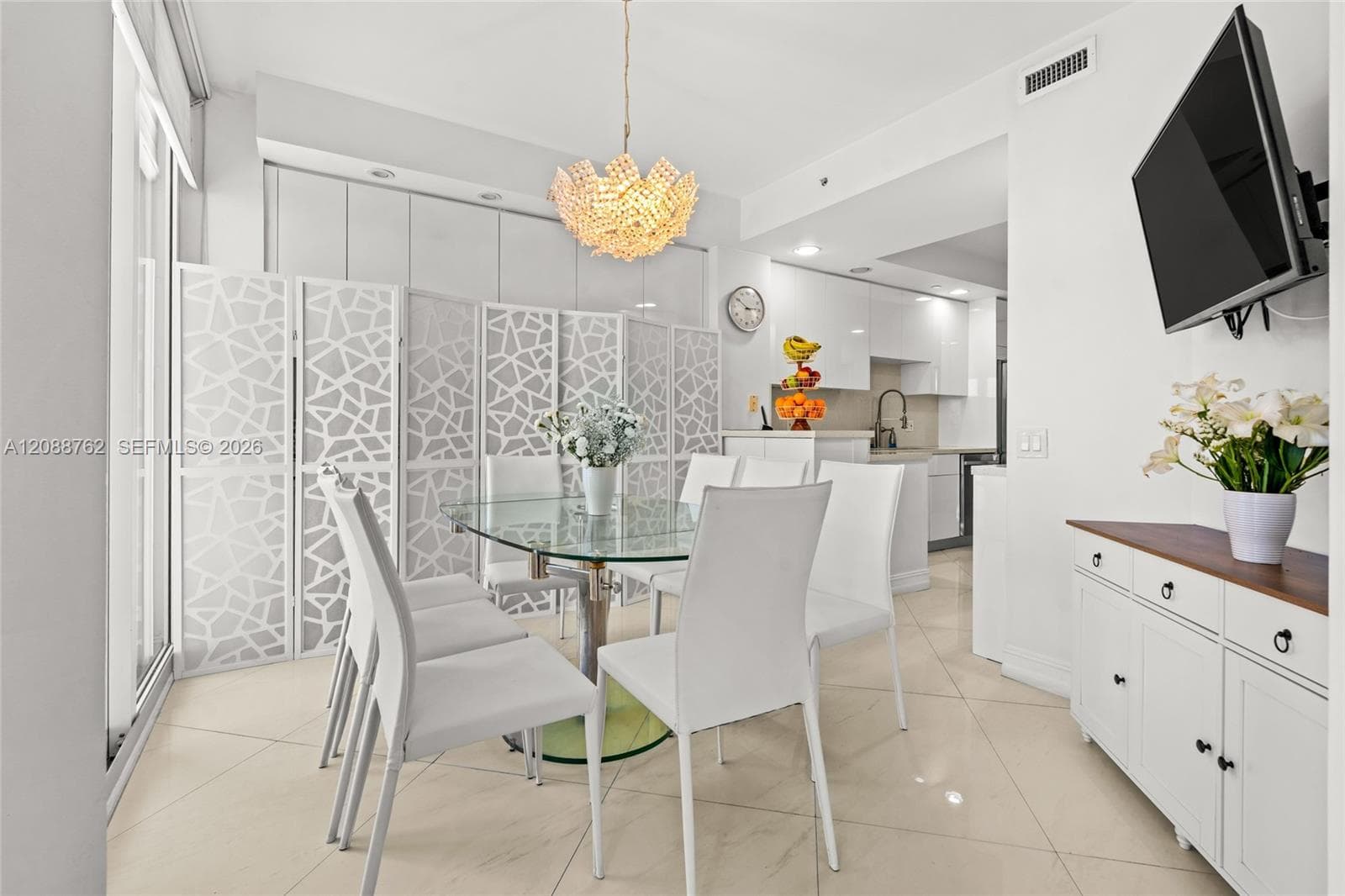21050 Point Pl 802 photo 19