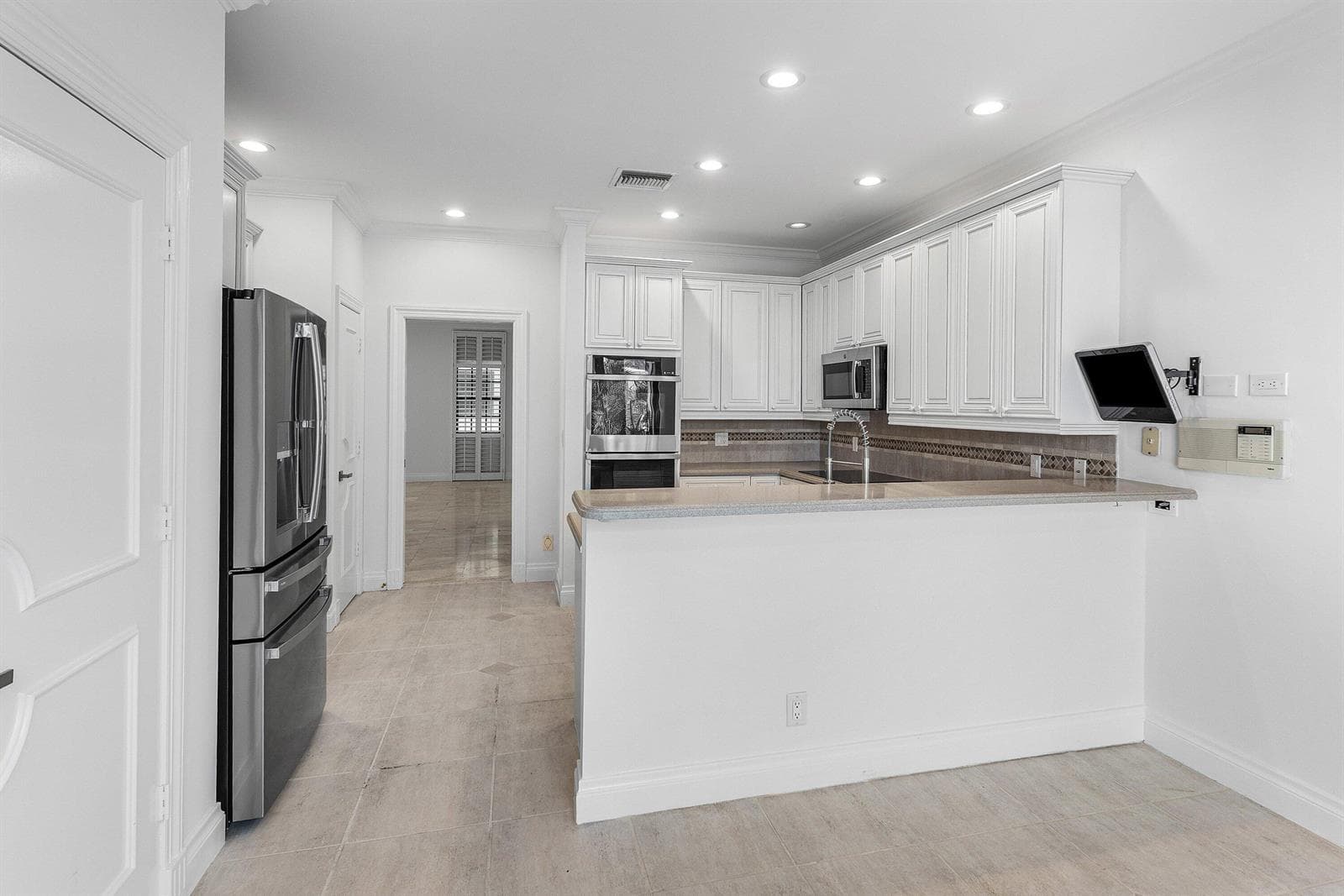 5841 N Ocean Boulevard F2 photo 8