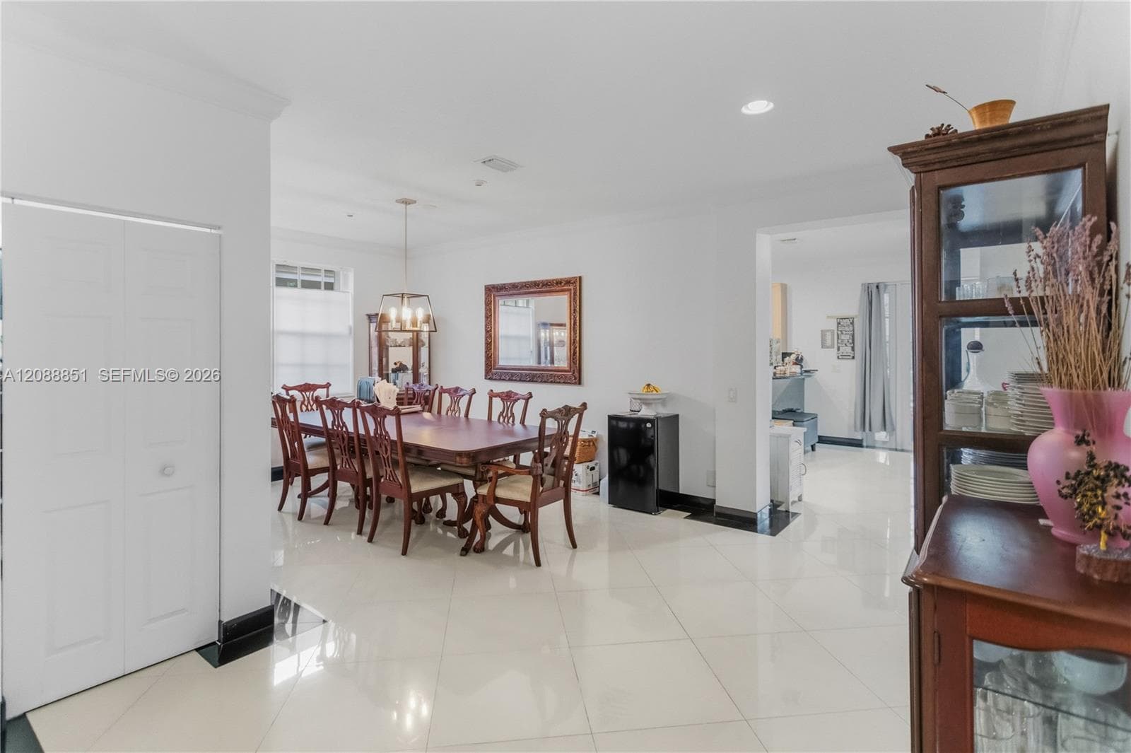 1642 Blue Jay Cir photo 8