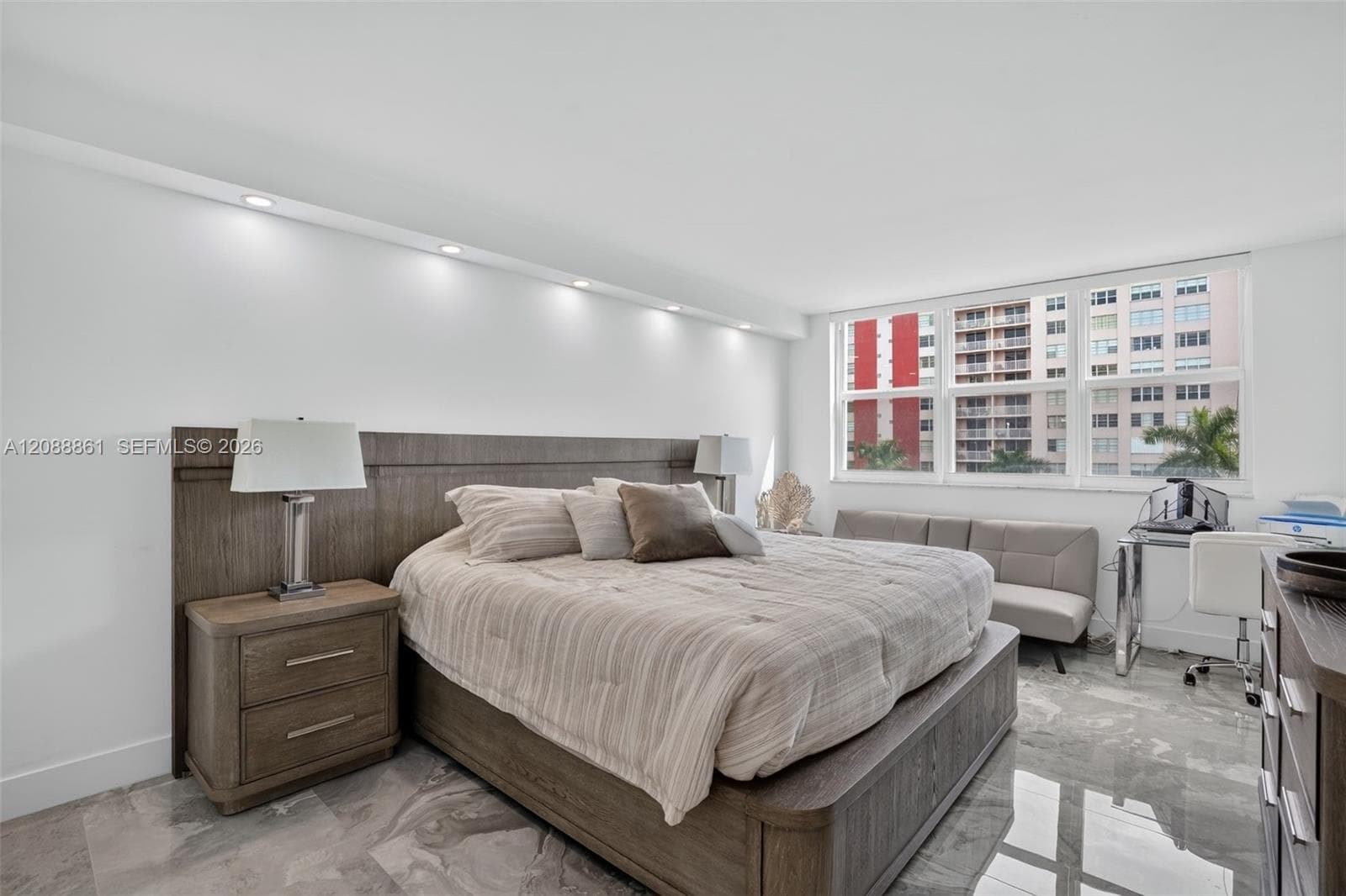3113 S Ocean Dr 510 photo 23