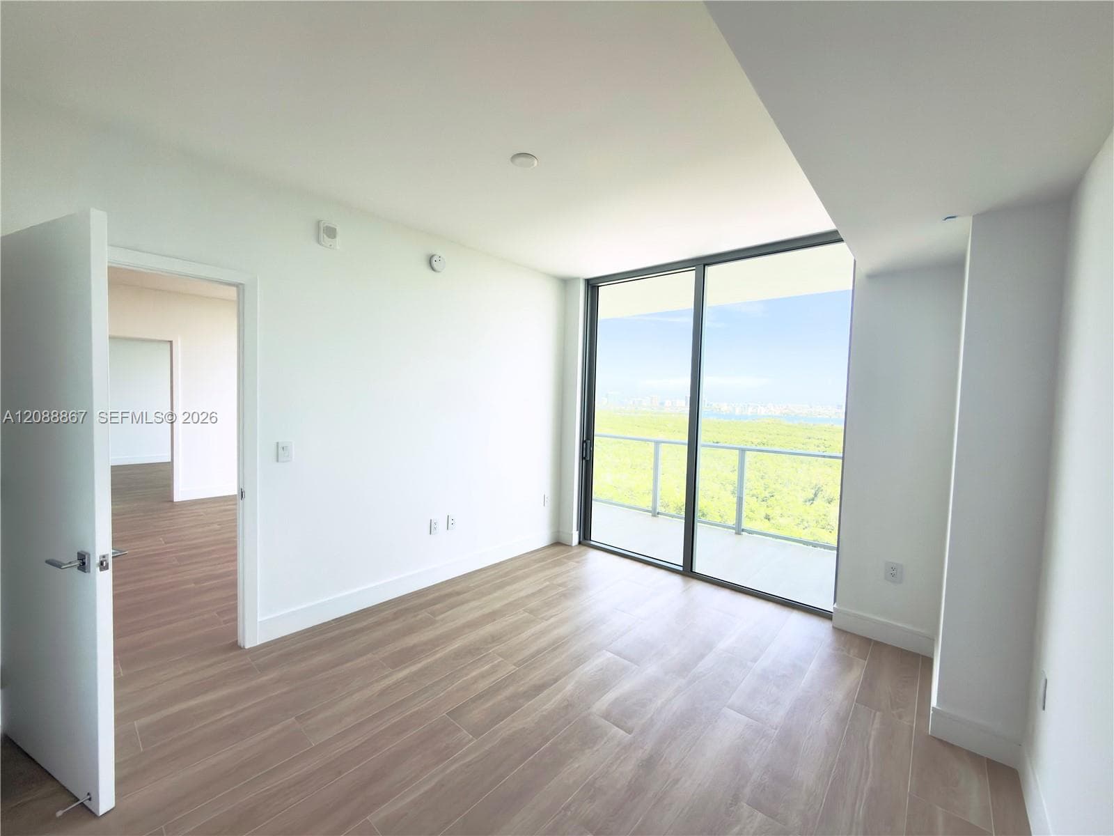2411 Laguna Circle 2103 photo 13