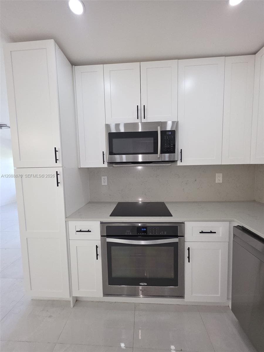 12811 SW 43rd Dr 114-A photo 11