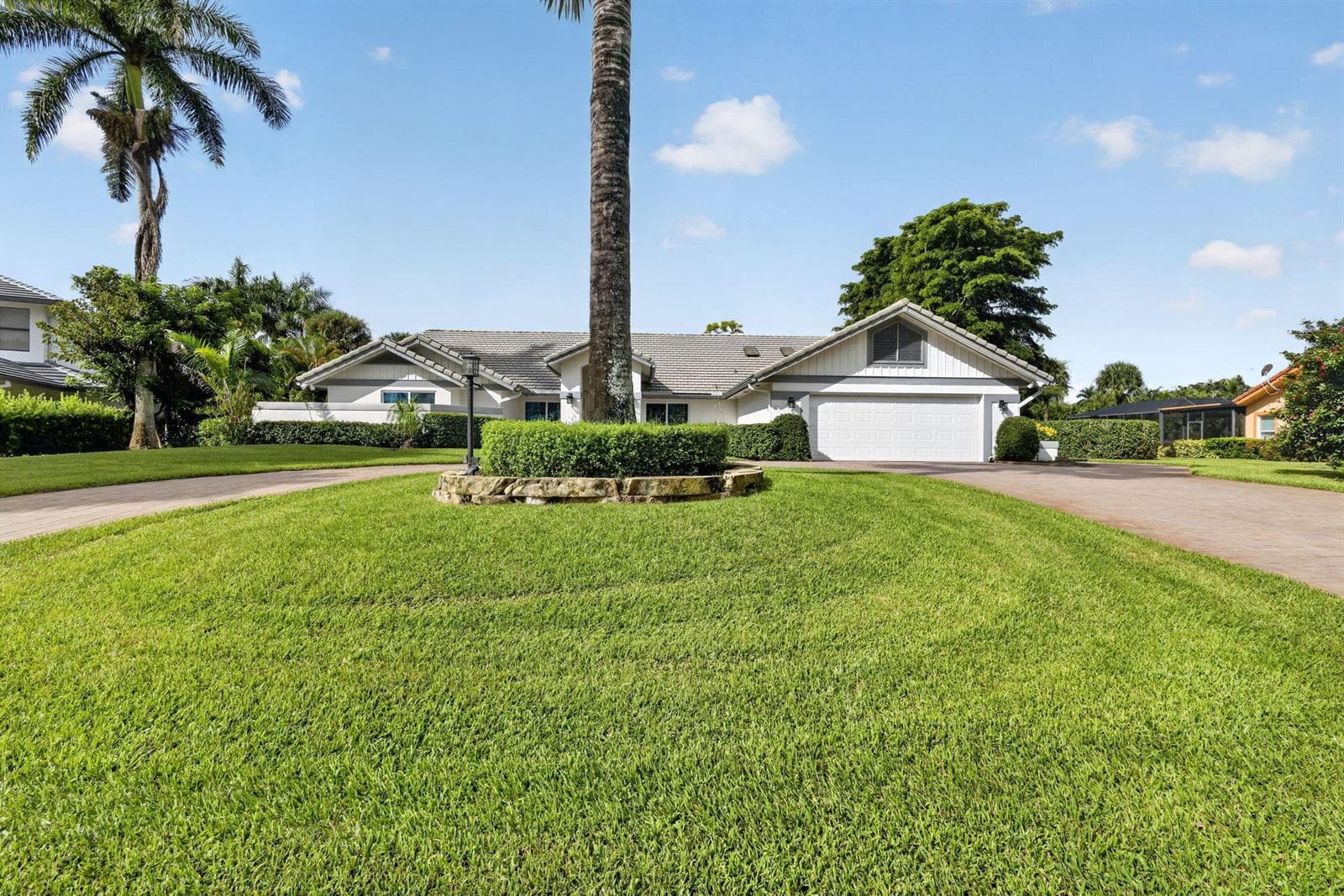 4717 SABAL PALM Drive photo 2
