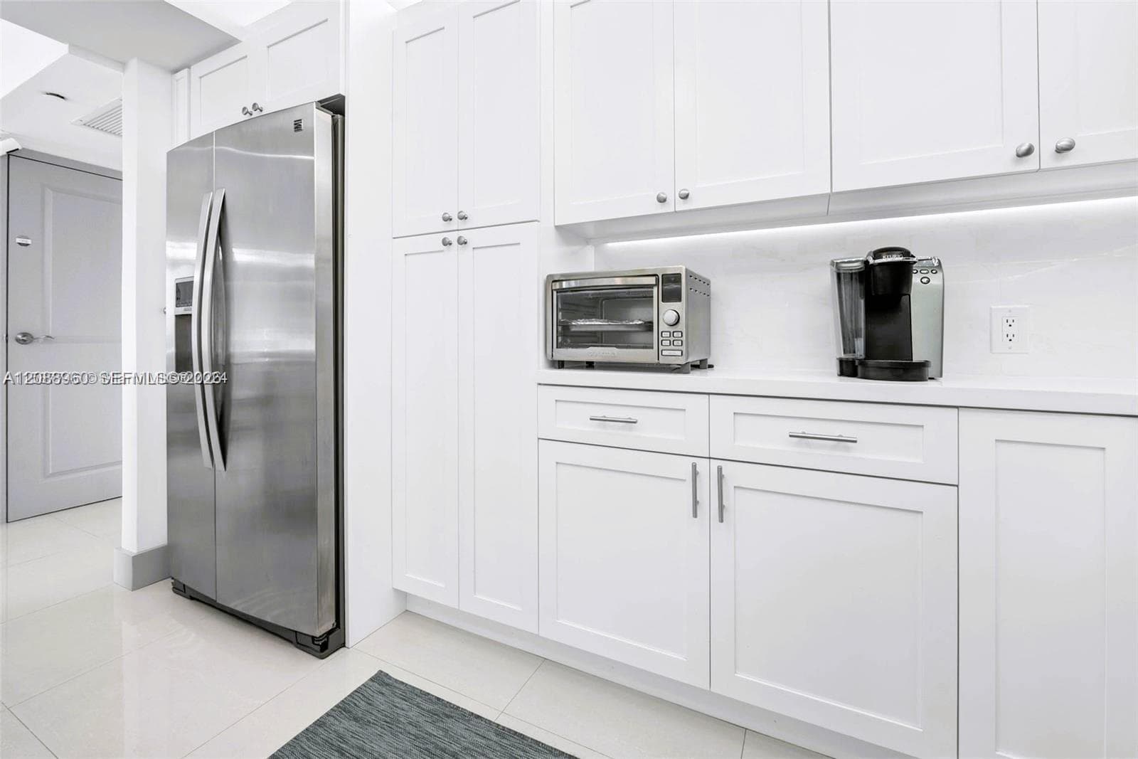 3675 N Country Club Dr 1006 photo 6