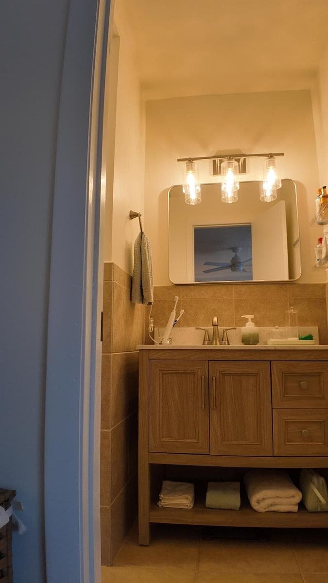 11518 LANDING Place C3 photo 23