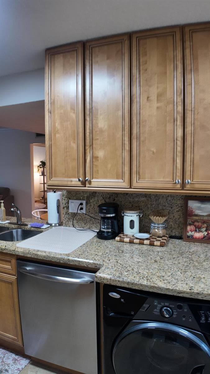 11518 LANDING Place C3 photo 7