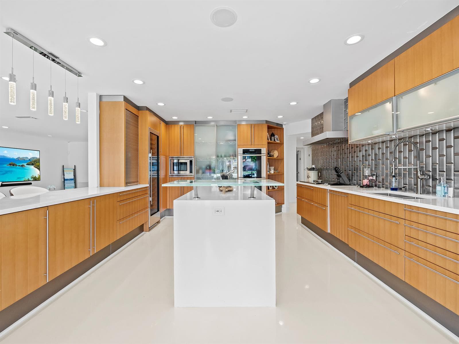 3091 NE 42nd Street photo 22
