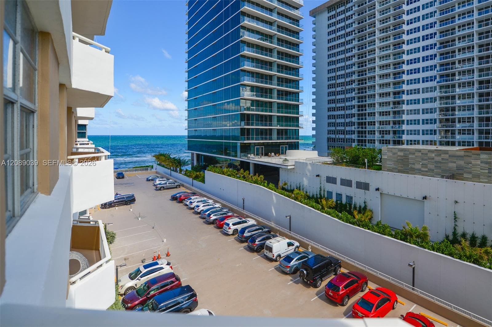 1980 S Ocean Dr 5G photo 21