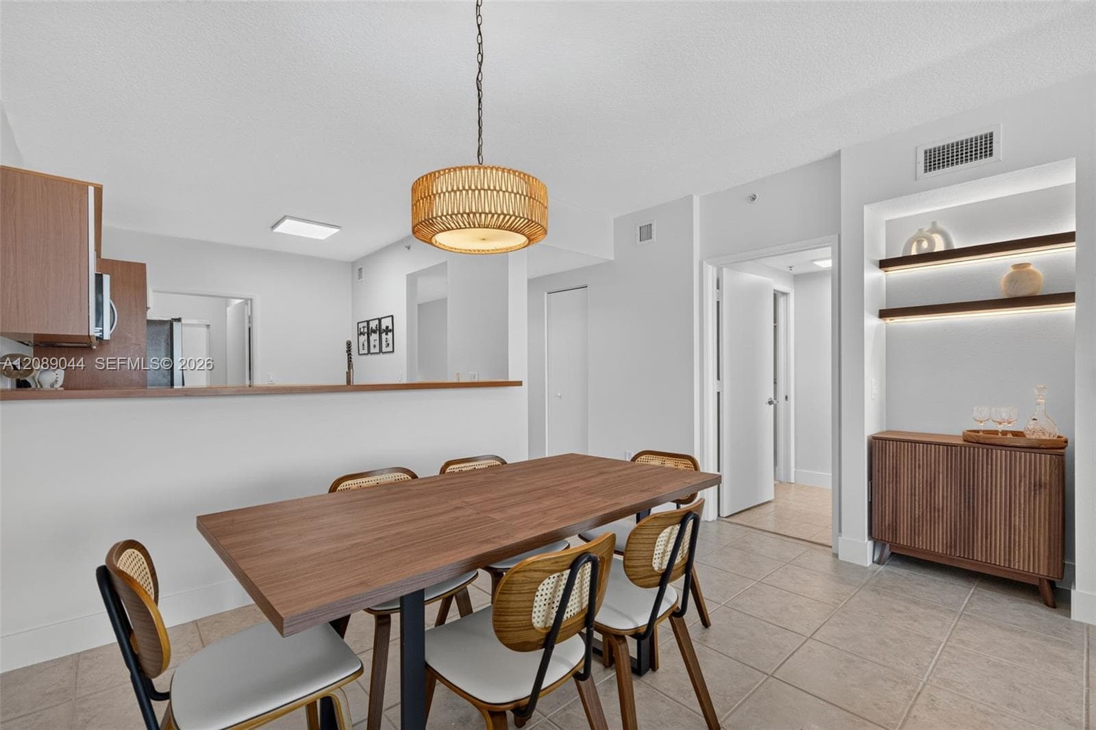 18100 N Bay Rd 806 photo 10