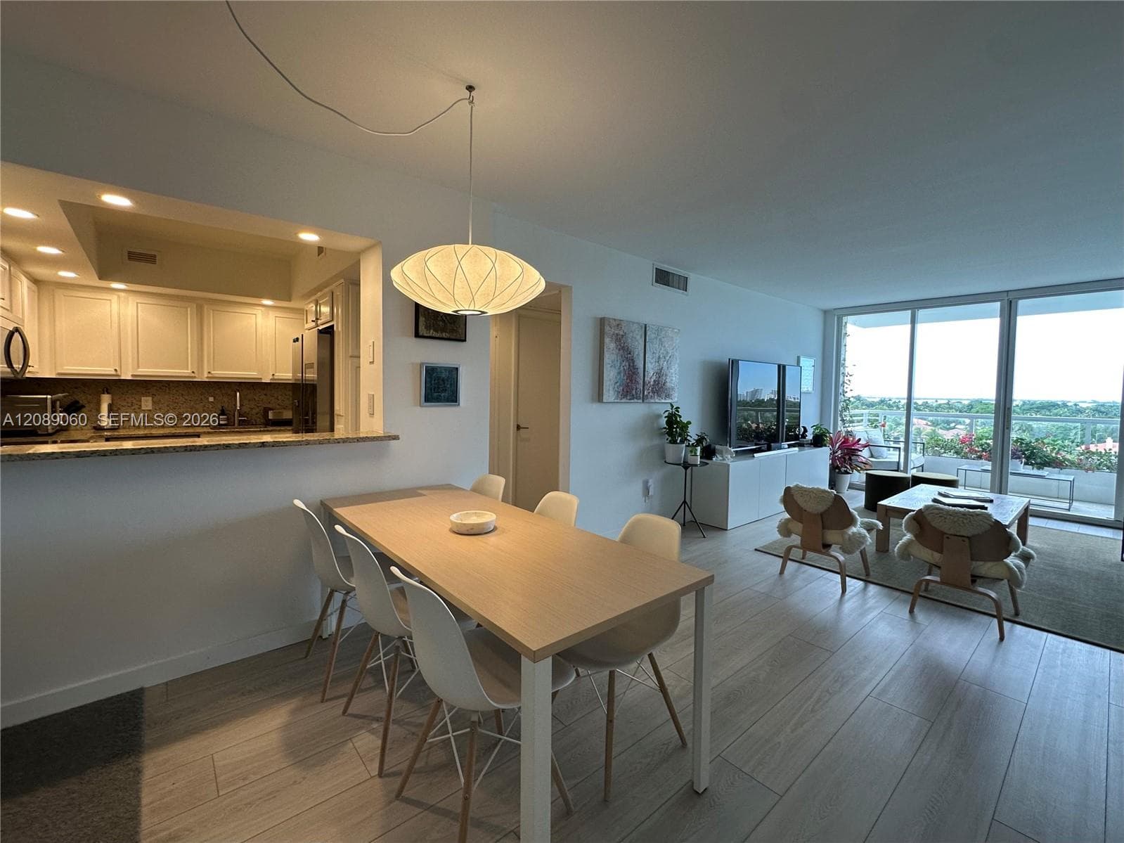 5600 Collins Ave 8P photo 12
