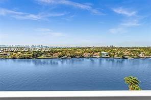 5600 Collins Ave 8P photo 22