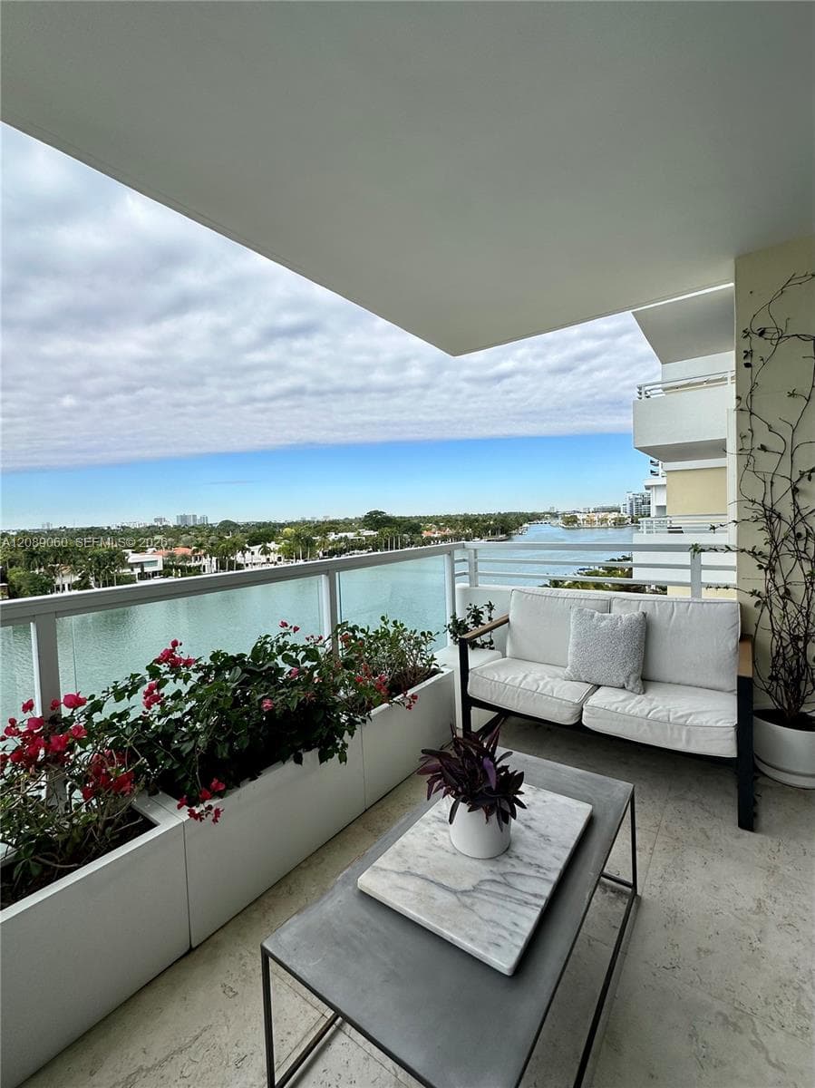 5600 Collins Ave 8P photo 20