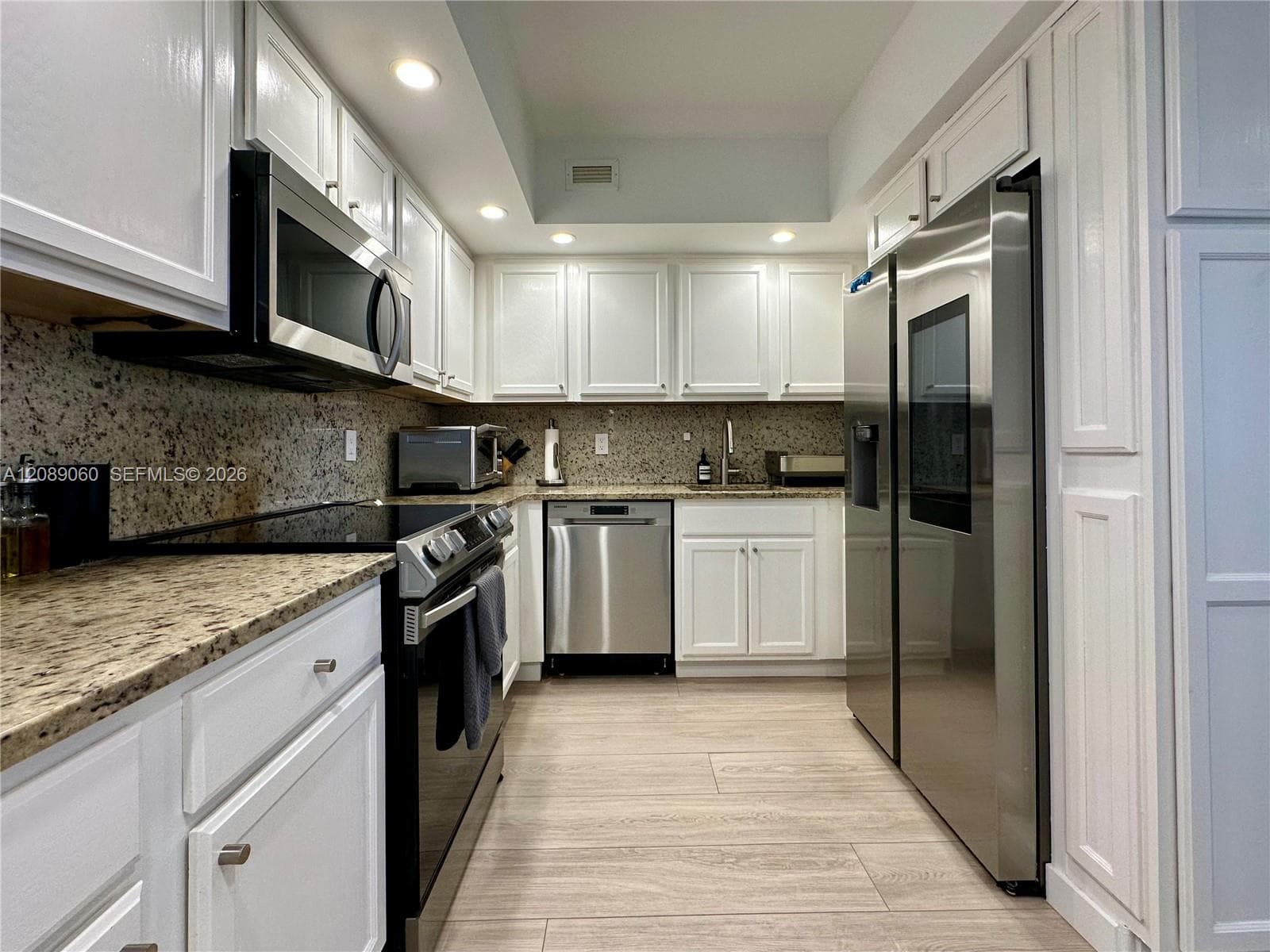 5600 Collins Ave 8P photo 9