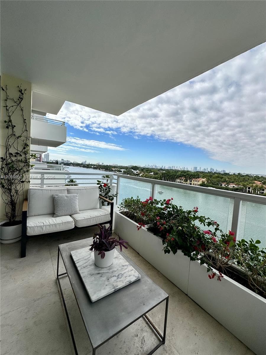 5600 Collins Ave 8P photo 21