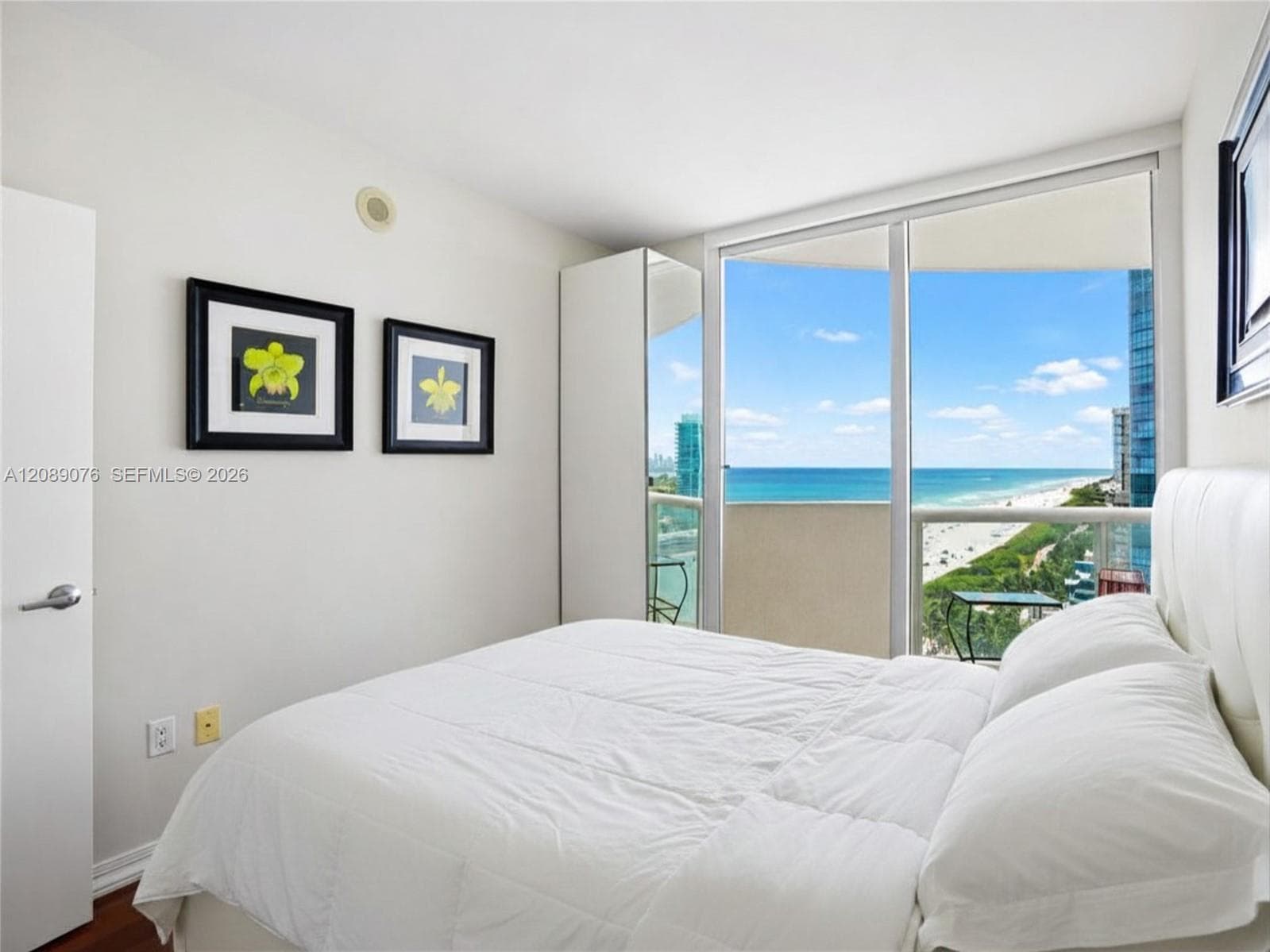 6365 Collins Ave 1705 photo 2