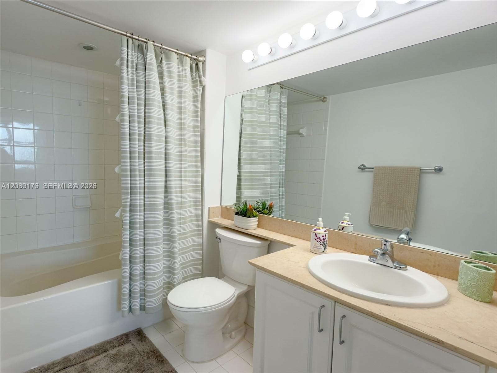 90 Alton Rd 1710 photo 12