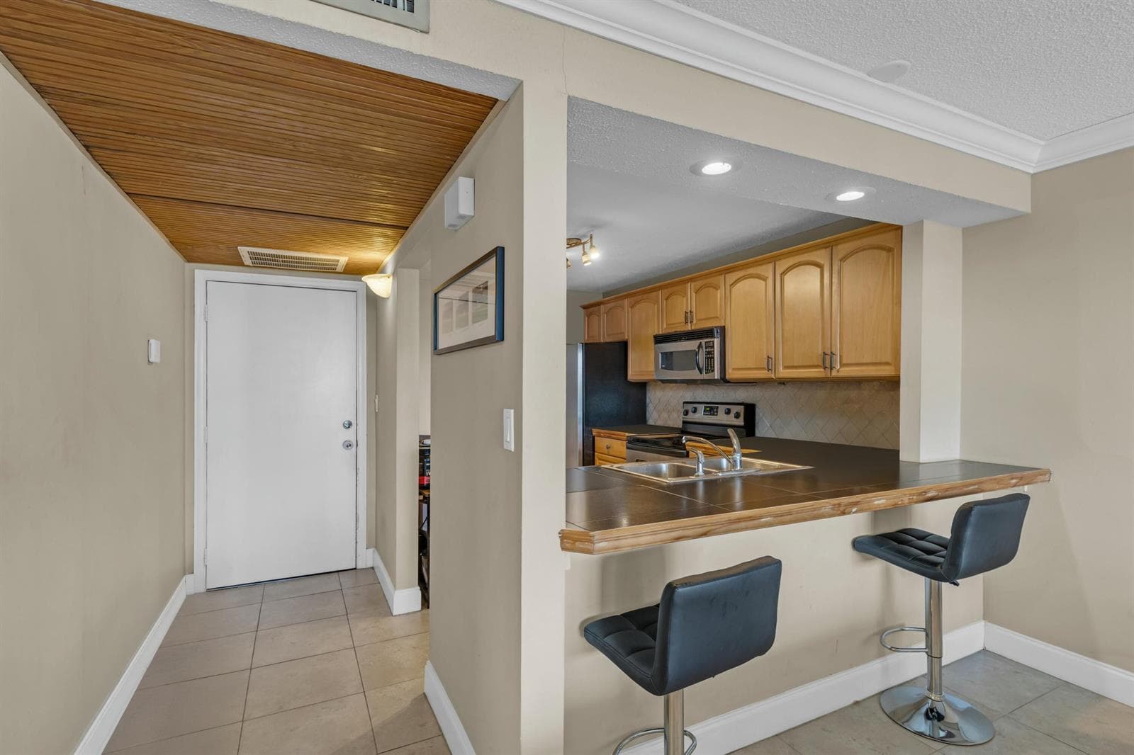 6 ROYAL PALM Way 307 photo 6