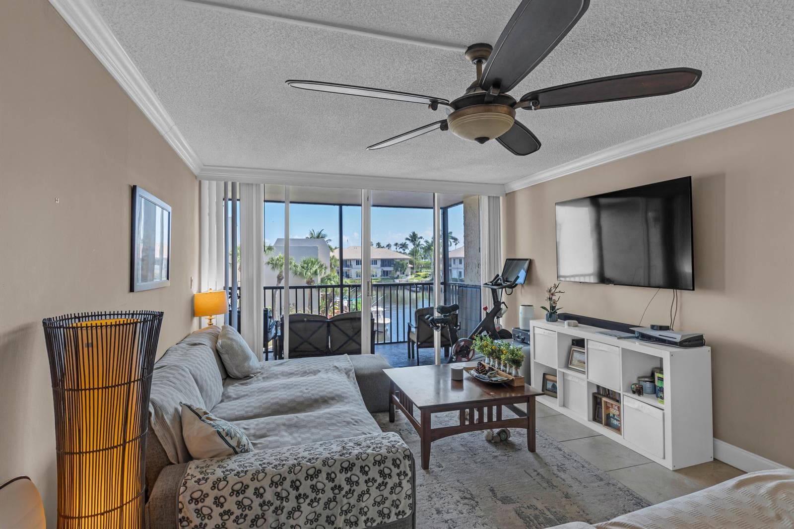 6 ROYAL PALM Way 307 photo 3