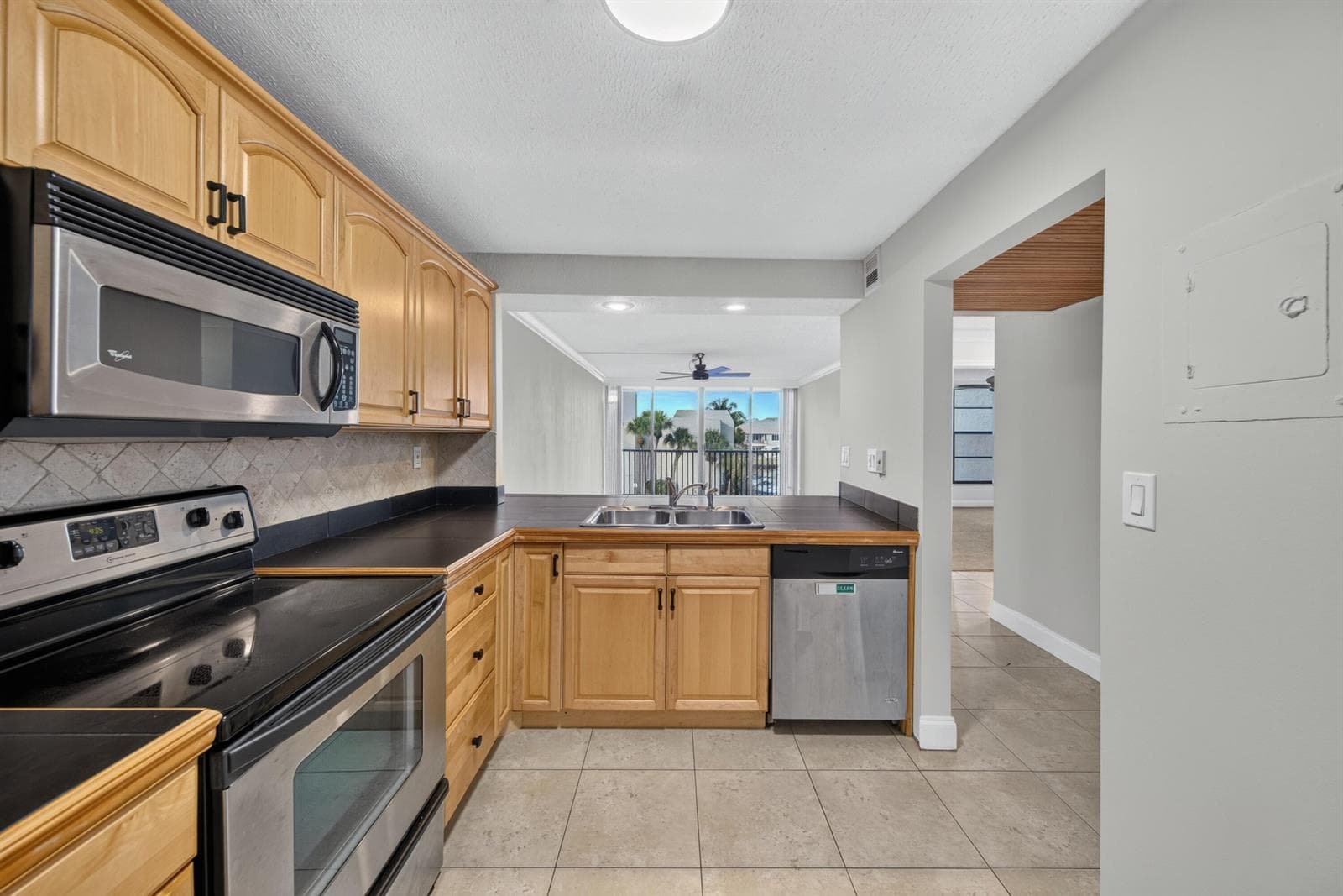 6 ROYAL PALM Way 307 photo 20
