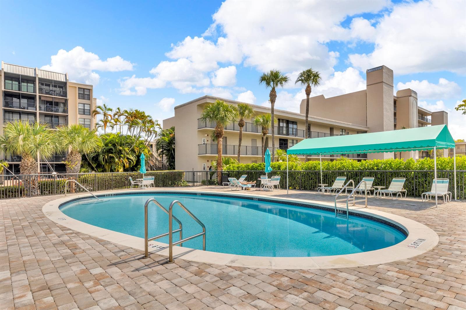 6 ROYAL PALM Way 307 photo 9