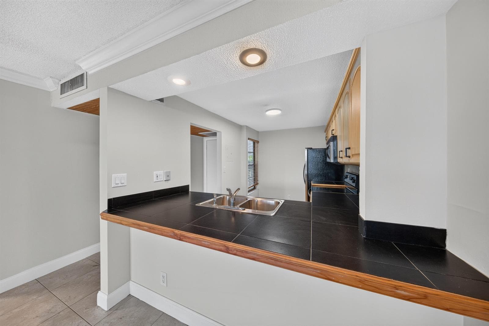 6 ROYAL PALM Way 307 photo 15