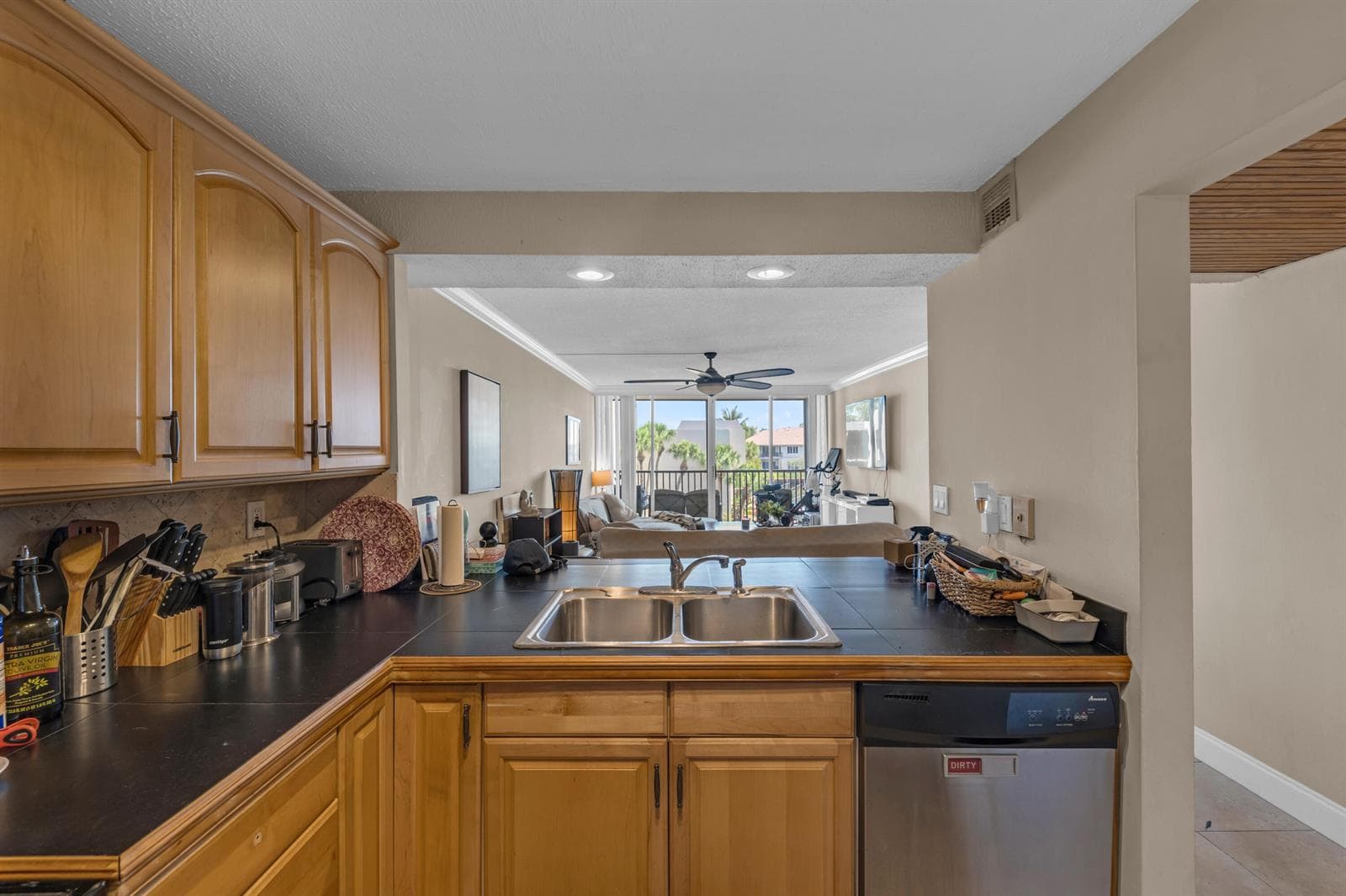 6 ROYAL PALM Way 307 photo 4