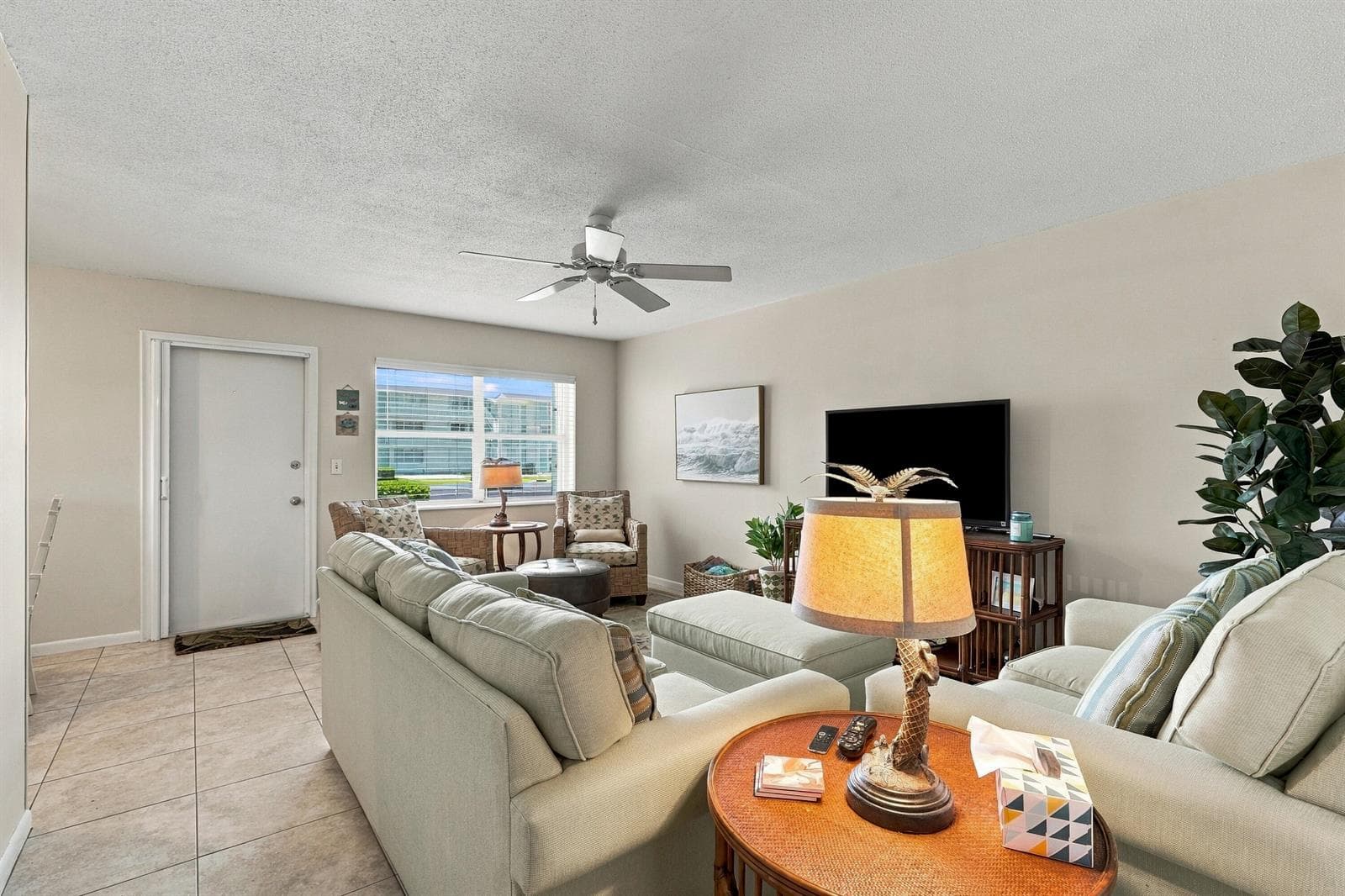 530 HORIZONS E 104 photo 7
