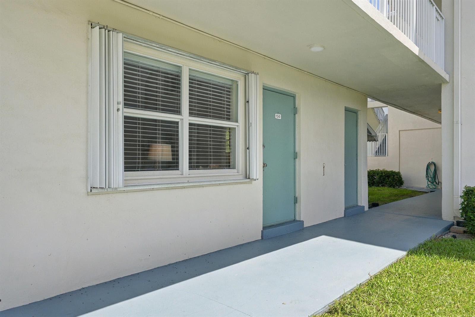 530 HORIZONS E 104 photo 3