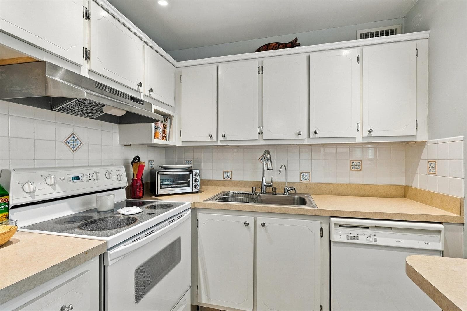 530 HORIZONS E 104 photo 11