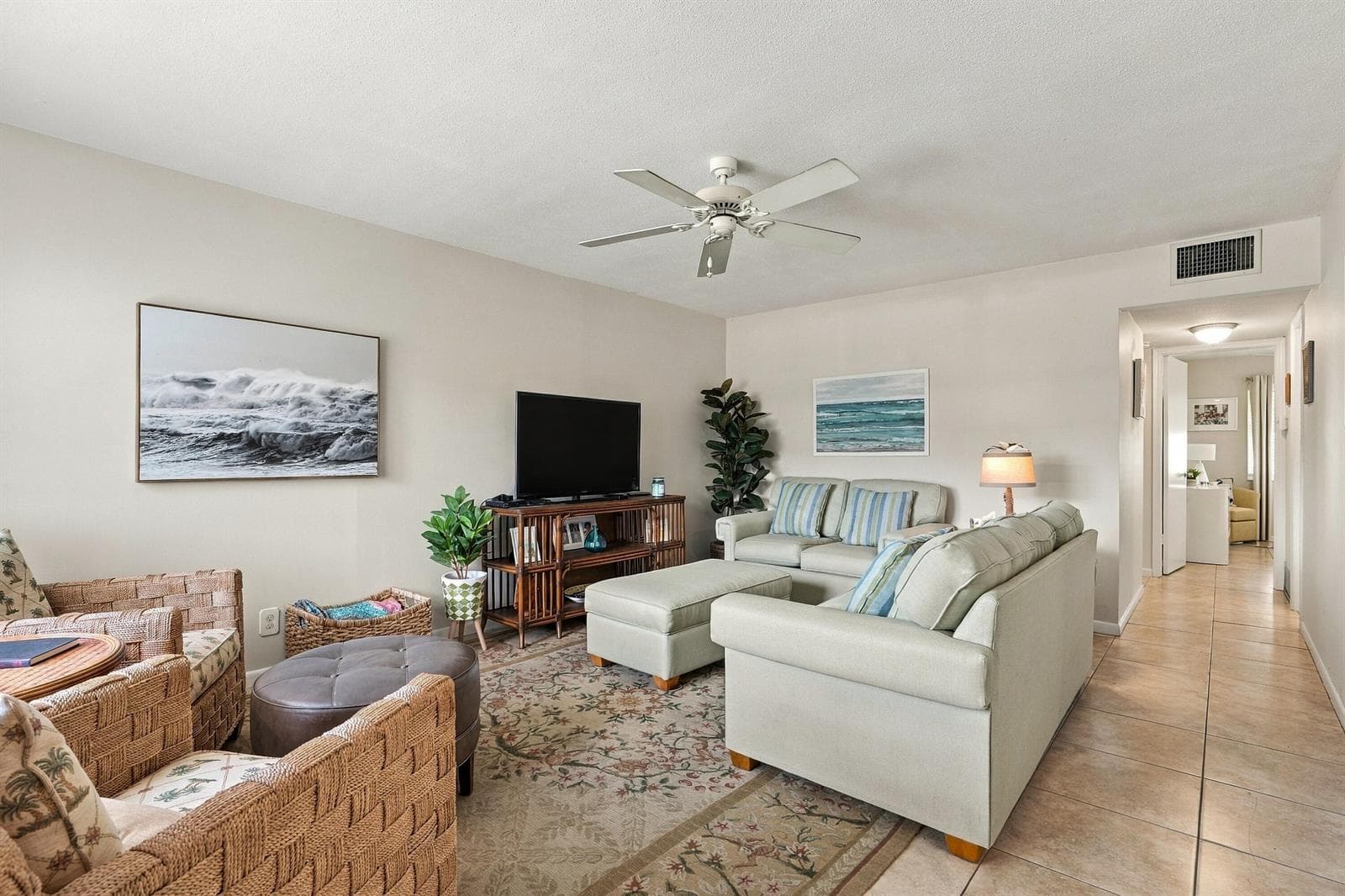 530 HORIZONS E 104 photo 4