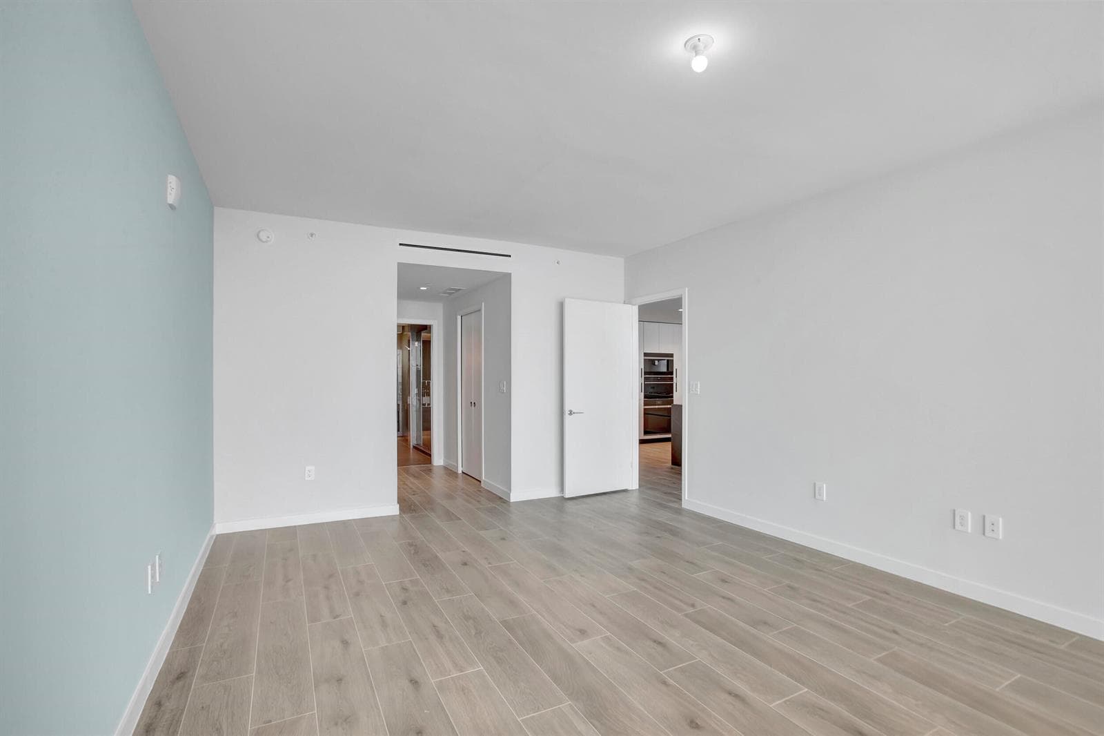 1116 N Ocean Boulevard 1804 photo 20