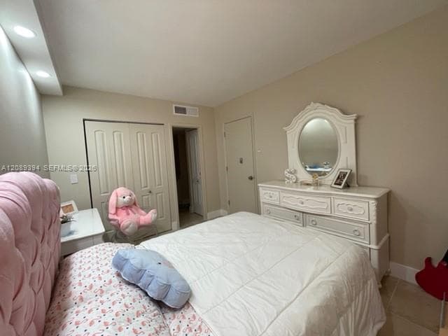 3625 N Country Club Dr 704 photo 23