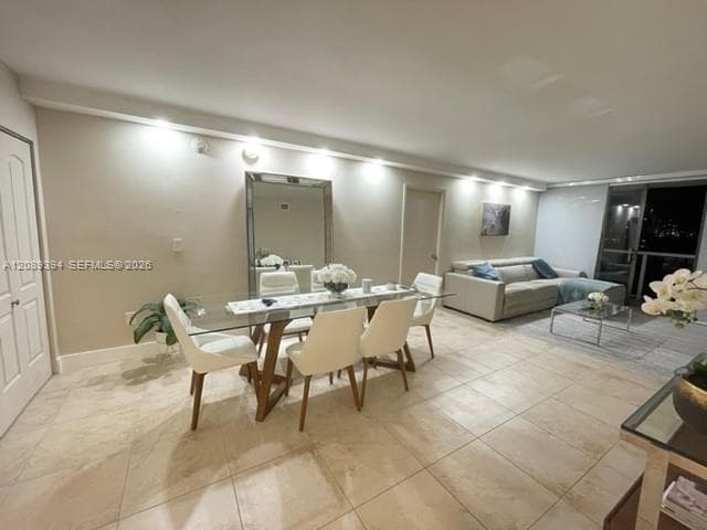 3625 N Country Club Dr 704 photo 8