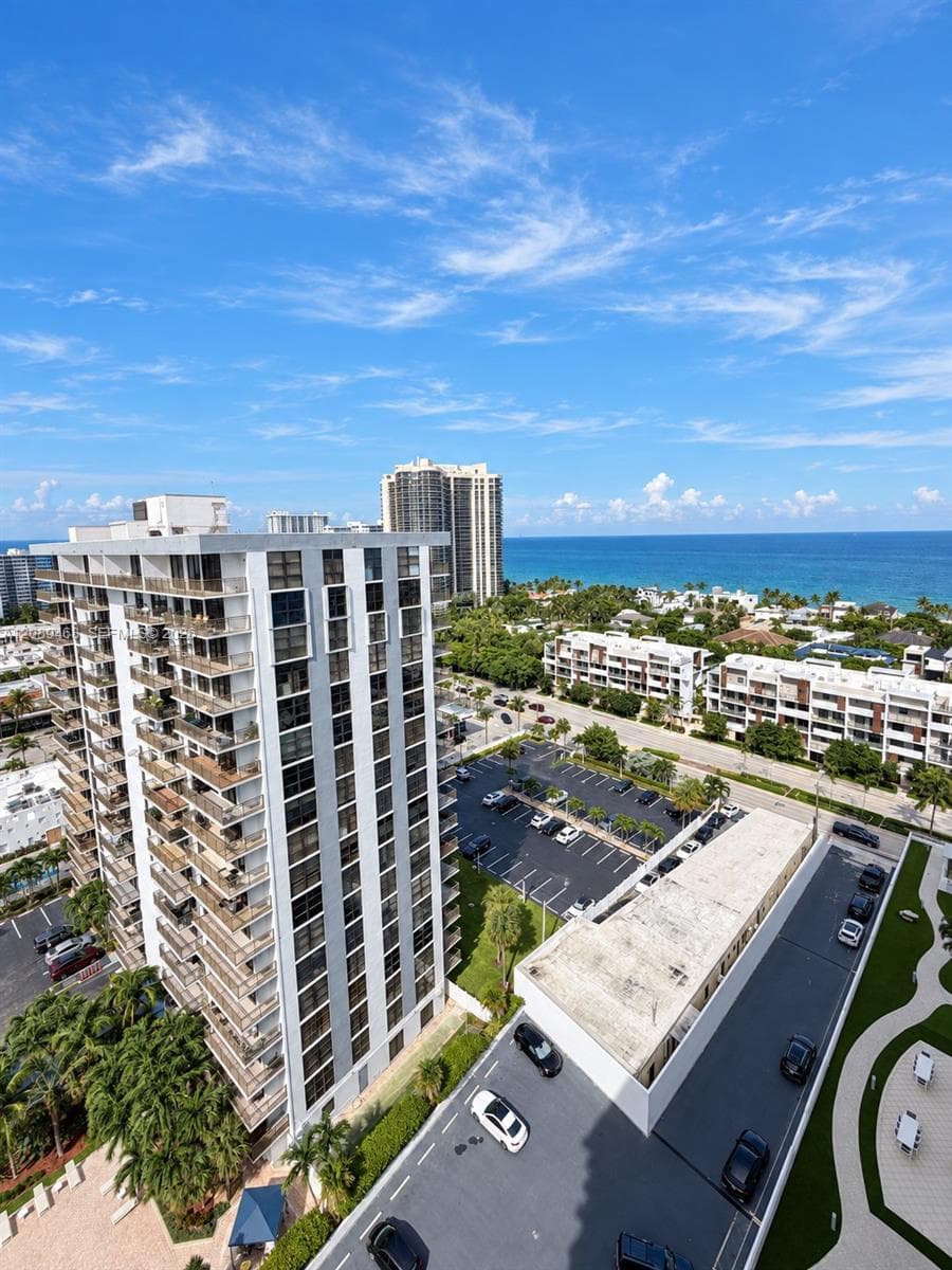 3015 N Ocean Blvd 18B photo 2