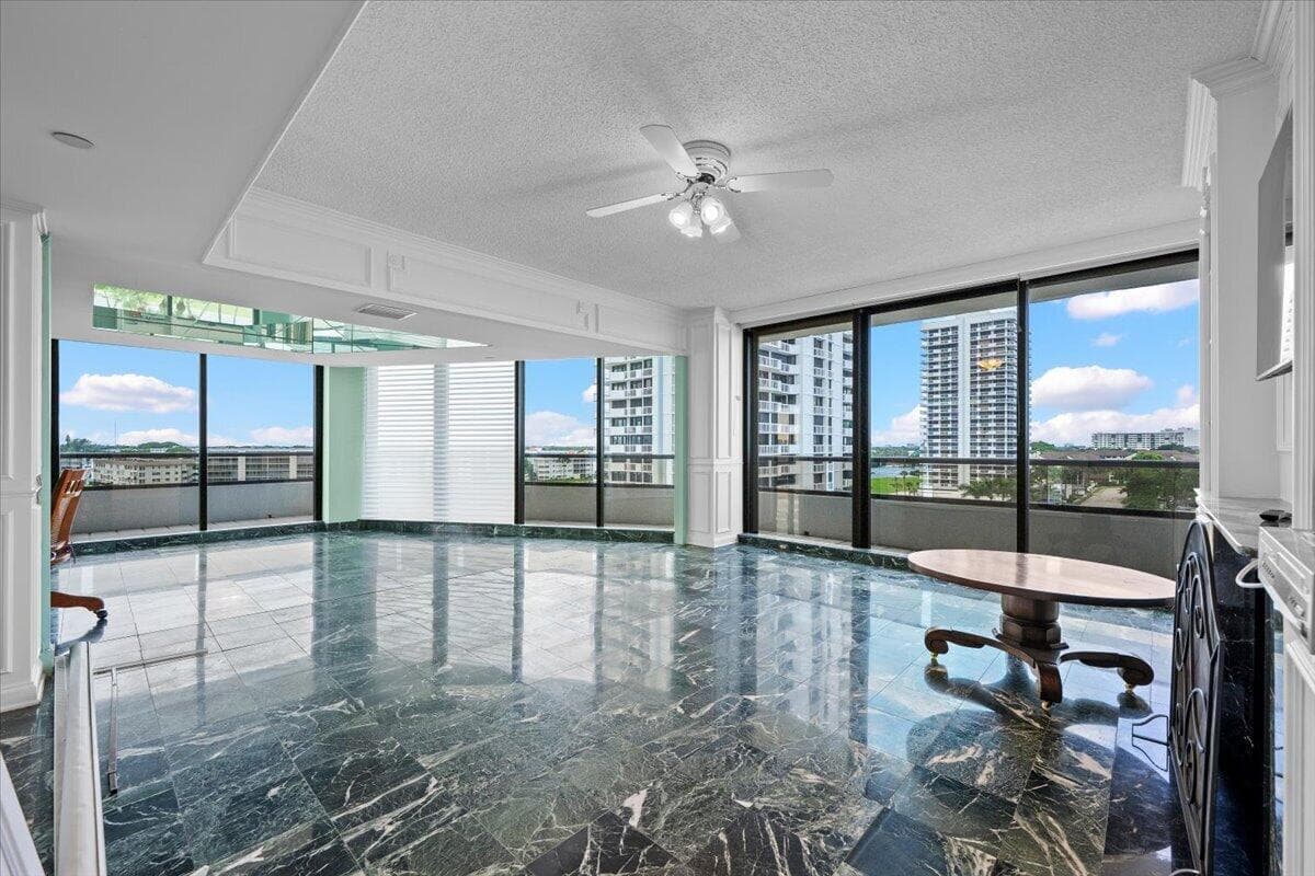 100 Lakeshore Drive 558 photo 18