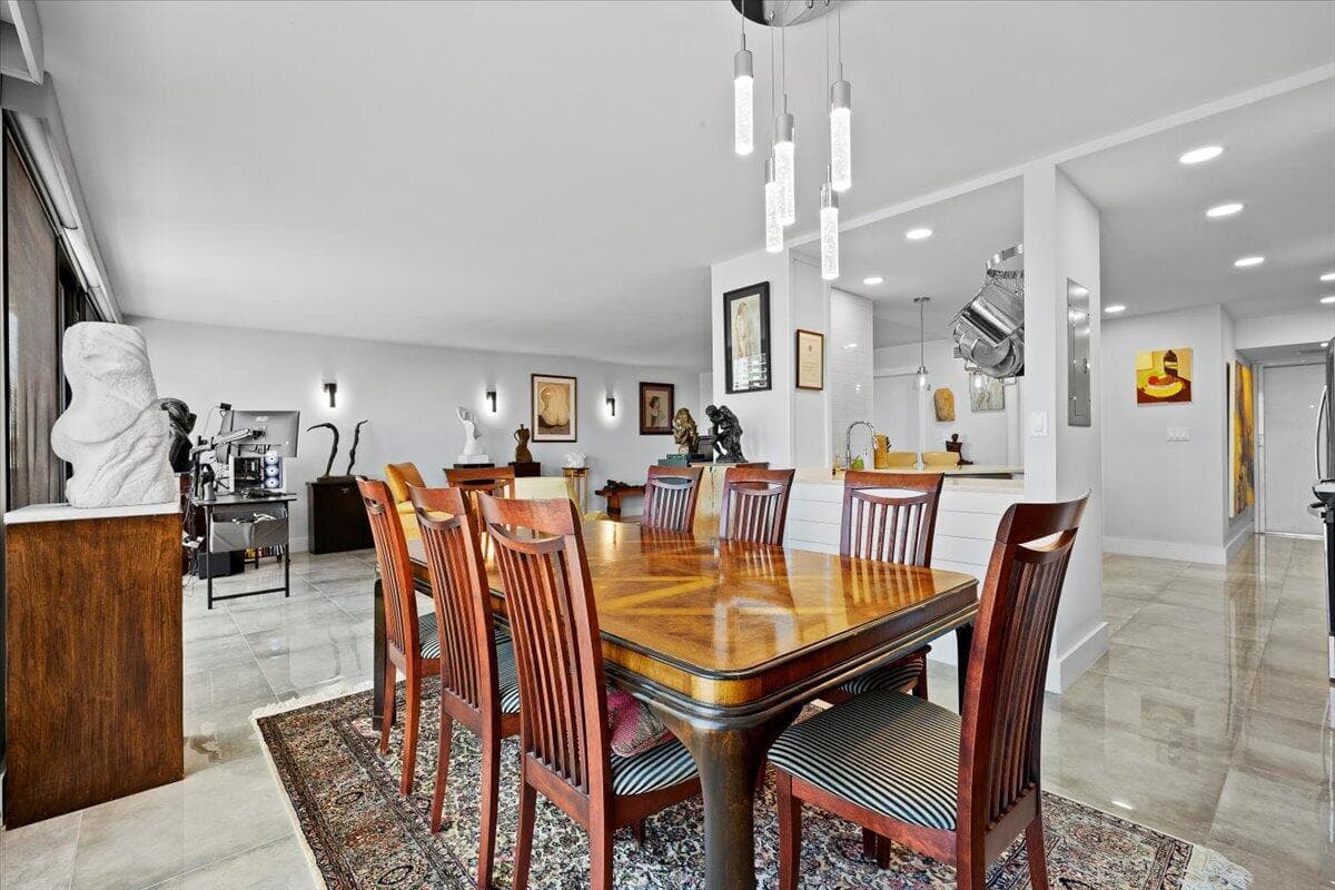 120 Lakeshore Drive 4360 photo 12
